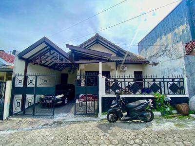 Rumah dalam perumahan Prime Area di pusat KOta