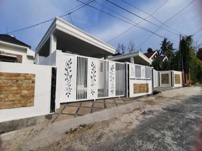 Rumah dengan tanah luas di Arifin Ahmad