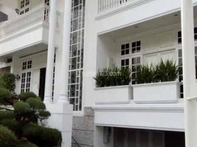Rumah Mewah Model Classic Disewakan di Pondok Indah, Jakarta Selatan