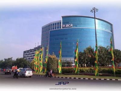 Sewa Kantor Menara Satu Luas 128 m2 Fitted Kelapa Gading Jakarta Utara