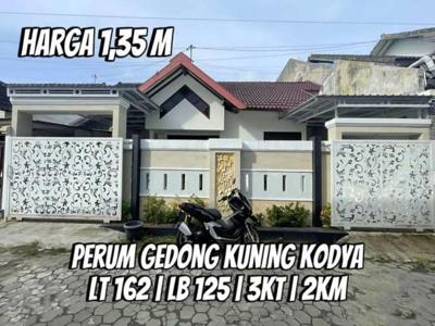 Turun Harga! Dlam perum kota Jogja di Gedongkuning Dijual Rumah Mewah