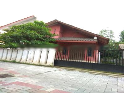 Rumah Induk dan kos Timur Hartono Mall, Condong Catur