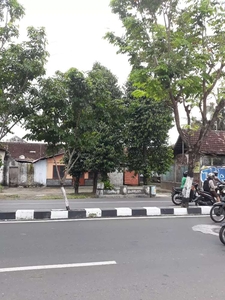 Dijual 2 bidang tanah strategis pinggir jalan Bugisan Yogyakarta