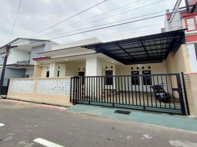 Dijual rumah di jalan Menjangan Pedurungan Semarang