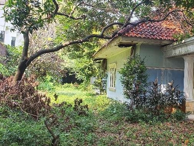 Dijual rumah hitung tanah