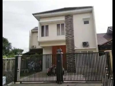 Rumah 2 lt samping toll di Banjar Wijaya Tangerang