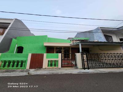 Rumah 3 Kamar Tidur Luas 90 m2 di Rawamanagun, Jaktim