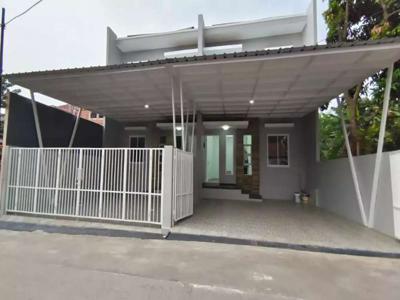 Rumah Dijual Baru 2 Lt Hlmn Luas dkt Greenpark Toll Jatiwarna