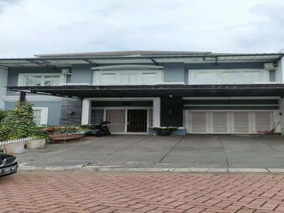 Rumah elite di Grand Golf Modernland Tangerang