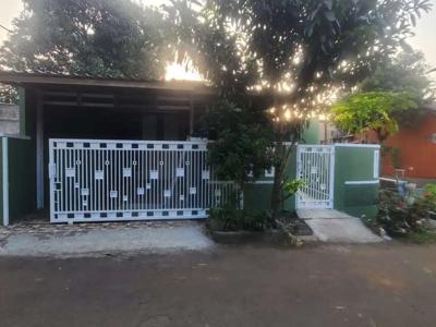 Rumah Minimalis bebas banjir di Taman Anyelir 3 Depok bisa KPR J-17919