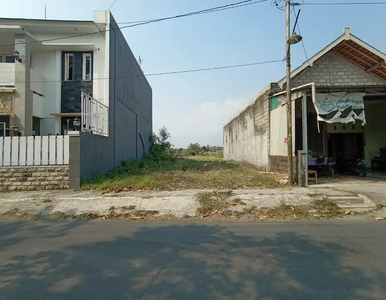 200 Meter Jl. Kabupaten, Tanah dijual di Trihanggo Jogja, Siap AJB