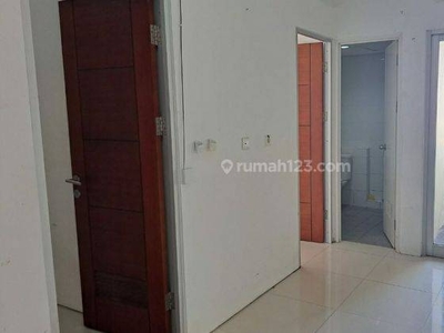 Apartemen murah harga rugi di gunawangsa tidar surabaya pusat. Lantai 23. Kosongan. Ada AC