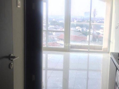 Apartemen Puri Mansion Tower Crystal View Kolam Studio Semi Furnished Lantai Rendah