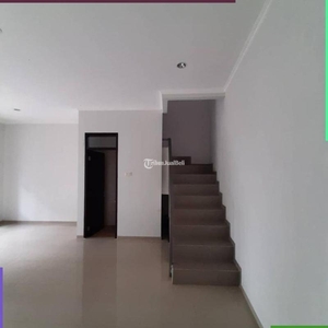 Dijual Rumah 2 Lantai Legalitas SHGB LB75 LT54 Siap Huni Harga Terjangkau - Bandung Kota