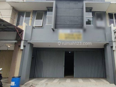 Disewa Ruko 2,5 Lantai Di Taman Cemara, Harapan Indah Unfurnished