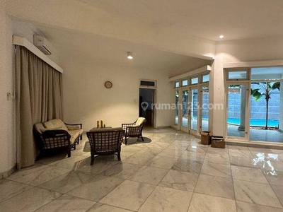 Disewakan Rumah Siap Huni Full Furnish di Menteng Jakpus