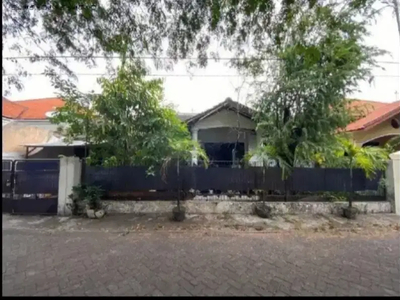 Rumah hitung di Rungkut Barata