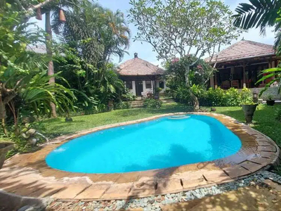 Villa Leashold Halaman Luas Furnished di Benoa