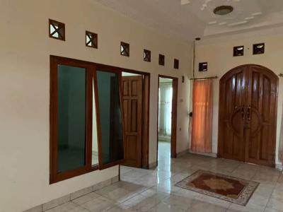 Jual Cepat Rumah Strategis di Sarijadi kota Bandung