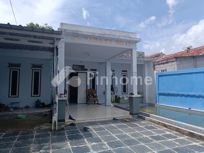 Disewakan Rumah Dengan Kolam Renang Pribadi di Citra Raya Bundaran 3 Rp25 Juta/tahun | Pinhome