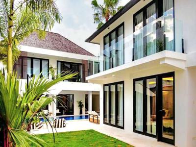 Villa for sale in Canggu.Jual villa 4,8are pantai berawa Canggu Bali
