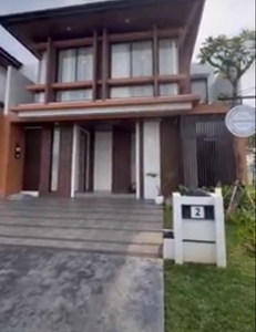 Rumah Bergaya Tropical Resort Tipe 10 X 20 Di Tangerang