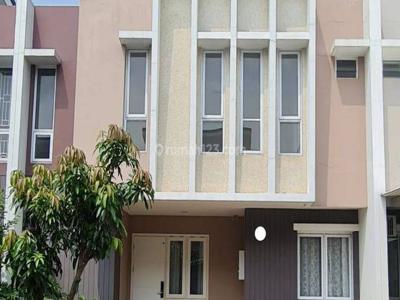 Rumah 4 KT 2 Lantai di Rossini