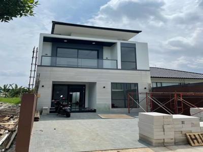 Rumah Dijual Setraduta Grande Bandung Minimalis Modern