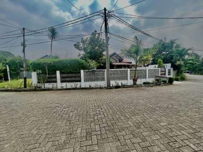 Rumah Nyaman Fresh Luas 300m2 di Jatiwarna Bekasi