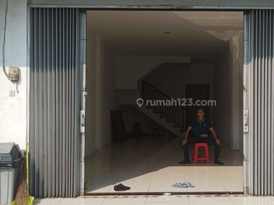 Disewakan Ruko Kantor di Jalan Panjang Akses Parkir Mudah