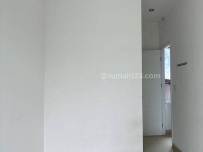 DISEWAKAN RUMAH 8x15 Unfurnished Bagus Rumah