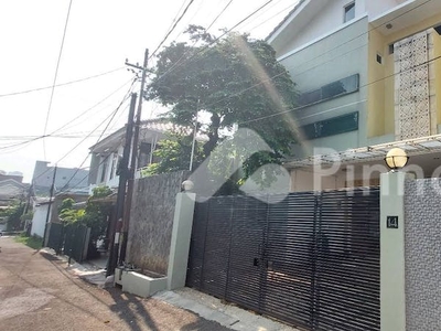 Disewakan Rumah Mewah Pernah Disewa Artis di Jl. MPR VII Rp180 Juta/tahun | Pinhome