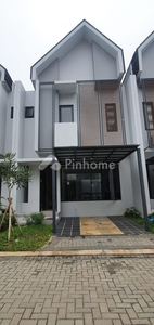 Disewakan Rumah Modern Furnish di Pagedangan Rp70 Juta/tahun | Pinhome