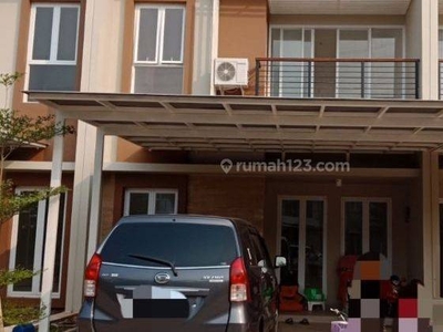 Disewakan rumah tingkat keren full furnished di Dharmawangsa Bekasi