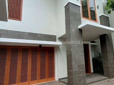 For Rent Rumah Cantik 2 Lantai Siap Huni Di Kemang Utara Jaksel