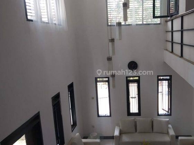 Rumah 2 Lantai Nyaman Lokasi Bagus Dan Asri di Dago Bandung