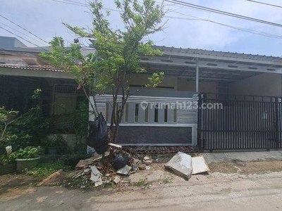 Rumah SHM di Bulevar Hijau, Bekasi Disewain k1208