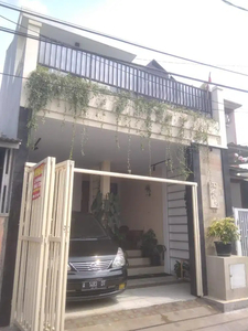 Di Jual Rumah Cantik Semi Furnish - Sawangan, Depok