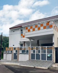 DIJUAL CEPAT RUMAH RAPI TERAWAT DI KENCANA LOKA - BSD CITY TANGSEL