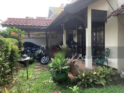Dijual Rumah Bintaro 3A dengan 4 Kamar Tidur di Tangerang Selatan