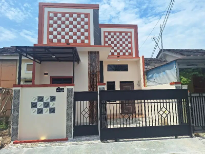 Dijual rumah cantik minimalis di Citra Indah City