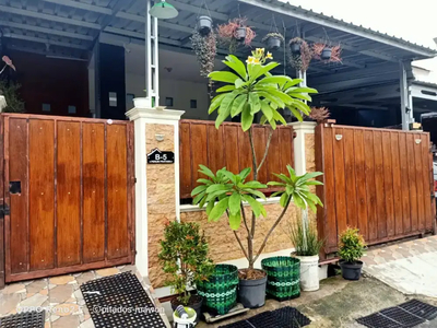 Dijual..
Rumah di MOJOSONGO JEBRES SURAKARTA