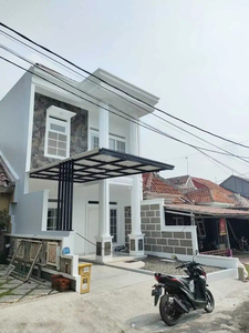 Dijual rumah di tampak siring sentul city