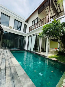 Dijual villa super murah lokasi Kerobokan Kuta Utara badung bali