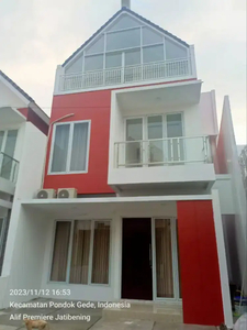 Rumah 2 Lantai Di Jatibening Bekasi,2 KM Ke Pintu Tol Jatibening
