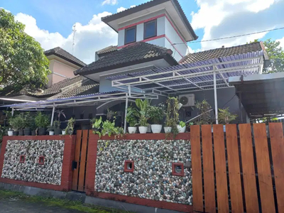 Rumah 2 lantai di Jl Kaliurang Km 10