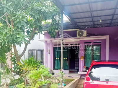 Rumah di Tamansari Majapahit , Semarang ( Me 5954 )