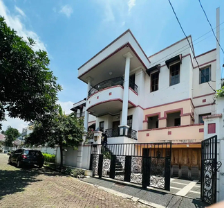 Rumah Di Tengah Kota Di Jalan Ahmad Yani