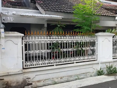 RUMAH DIJUAL KAYU PUTIH