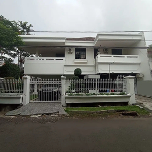 Rumah MANYAR TOMPOTIKA Tirtoyoso Rumah Besar Megah 2Lt Dkt Kertajaya
